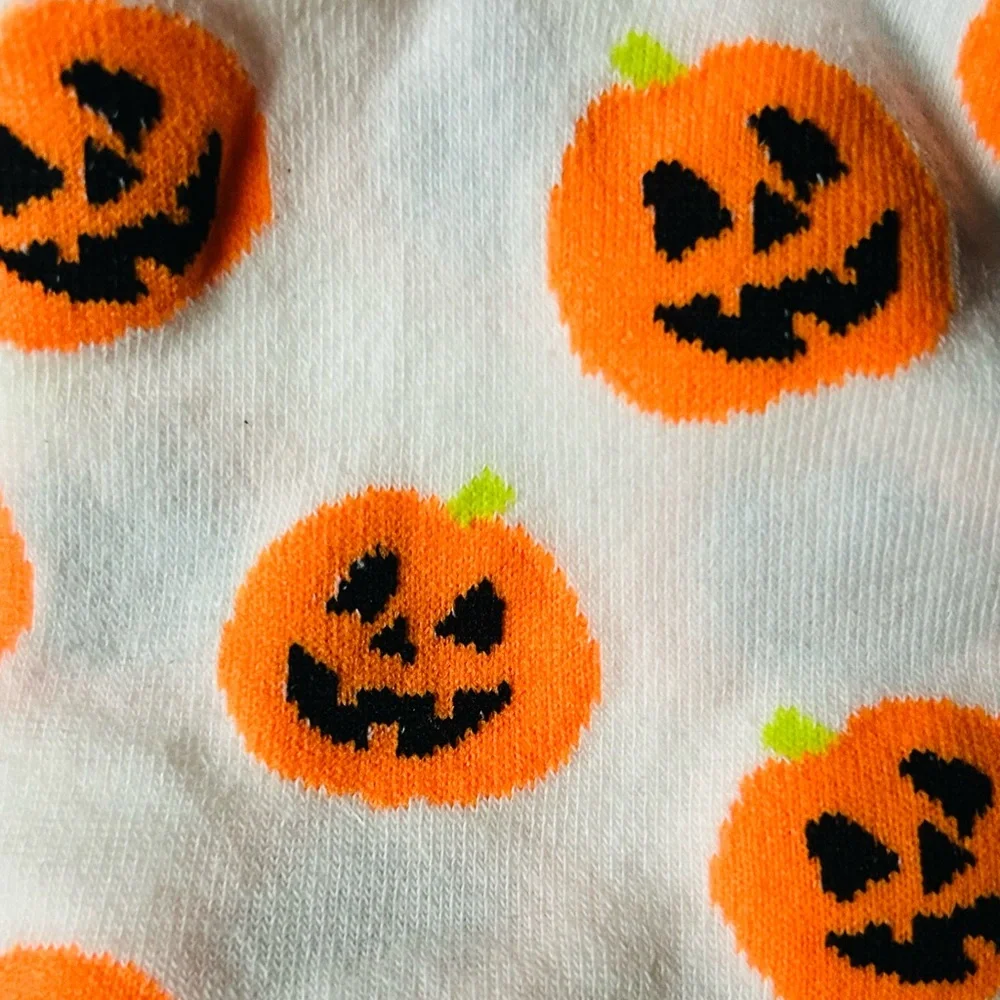 NEW!! Women’s Spooky Halloween Ankle Sock Set: Includes 6 Pairs- (NWT)